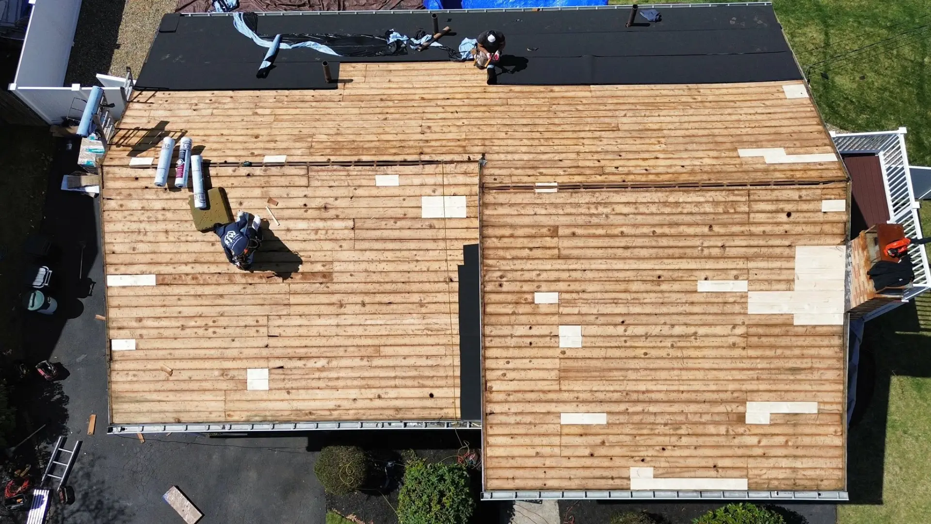 Vinyl and fiber cement siding installation
