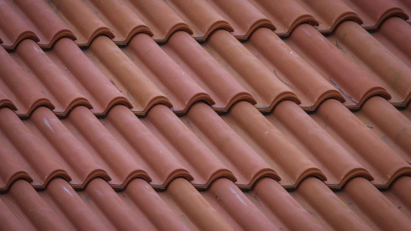 Seamless aluminum gutters on a Massachusetts home